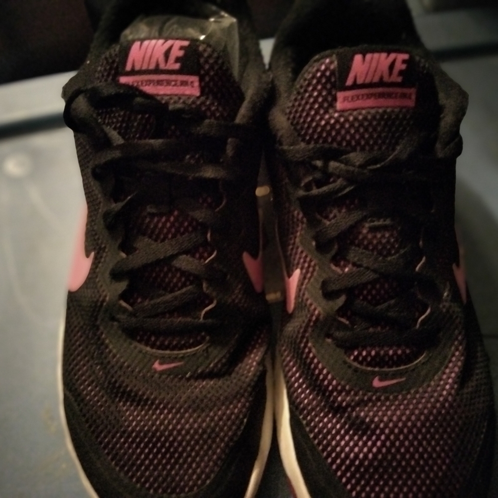 Women Nike sneaker - Picture 4 of 5